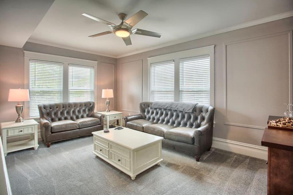 Apartamento On Seneca - Beautiful 1 Bedroom *