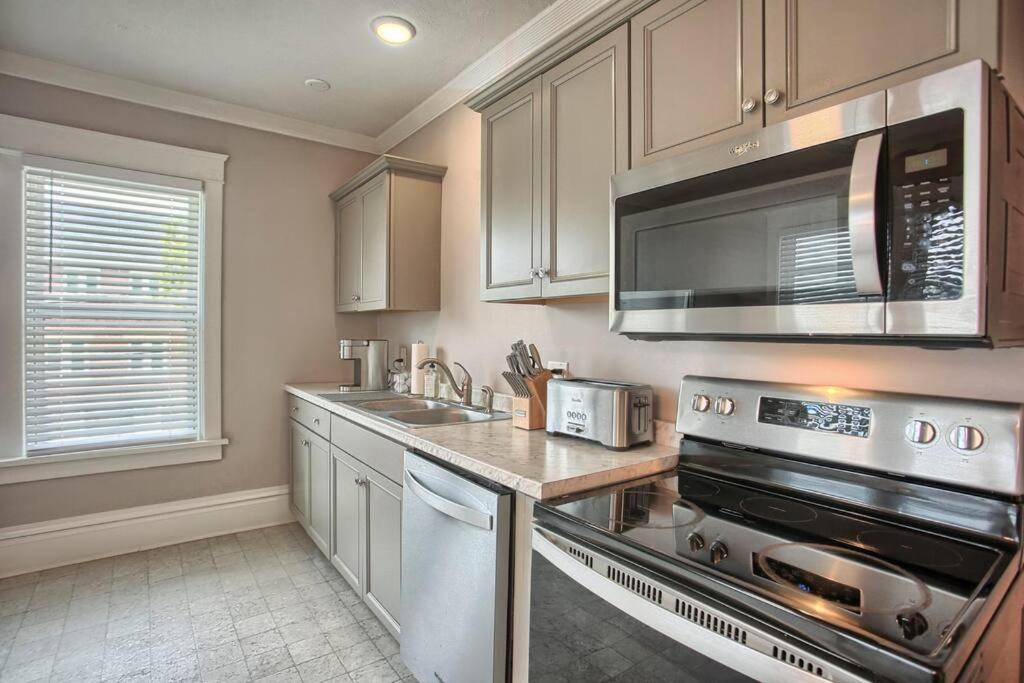 On Seneca - Beautiful 1 Bedroom * Harrisburg